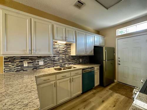 4/4 Duplex in the Baylor Bubble!