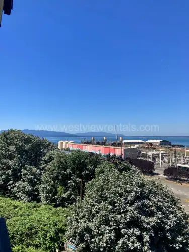 The Sandpiper Apartments