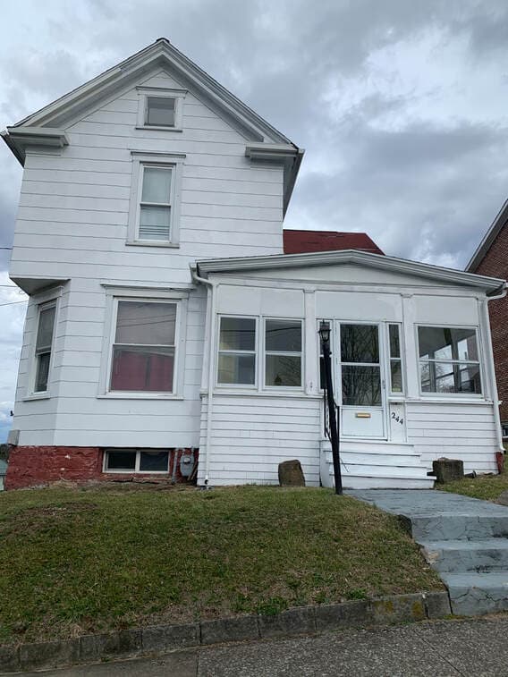 244 Highland Ave