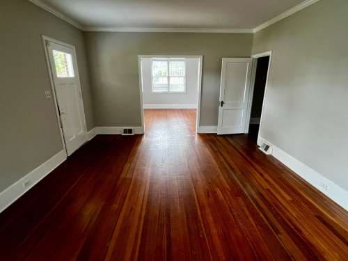 Fantastic Bungalow in Rosewood!