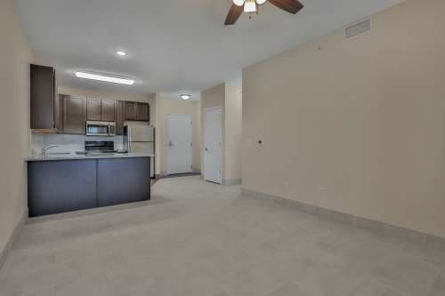 Elmwood Properties - 1040 Como Ave. SE