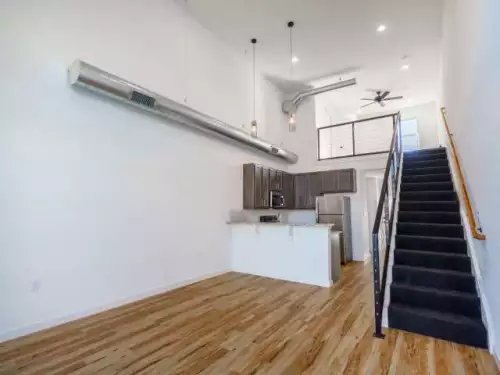 Stunning Loft for Rent – Limited-Time Special!