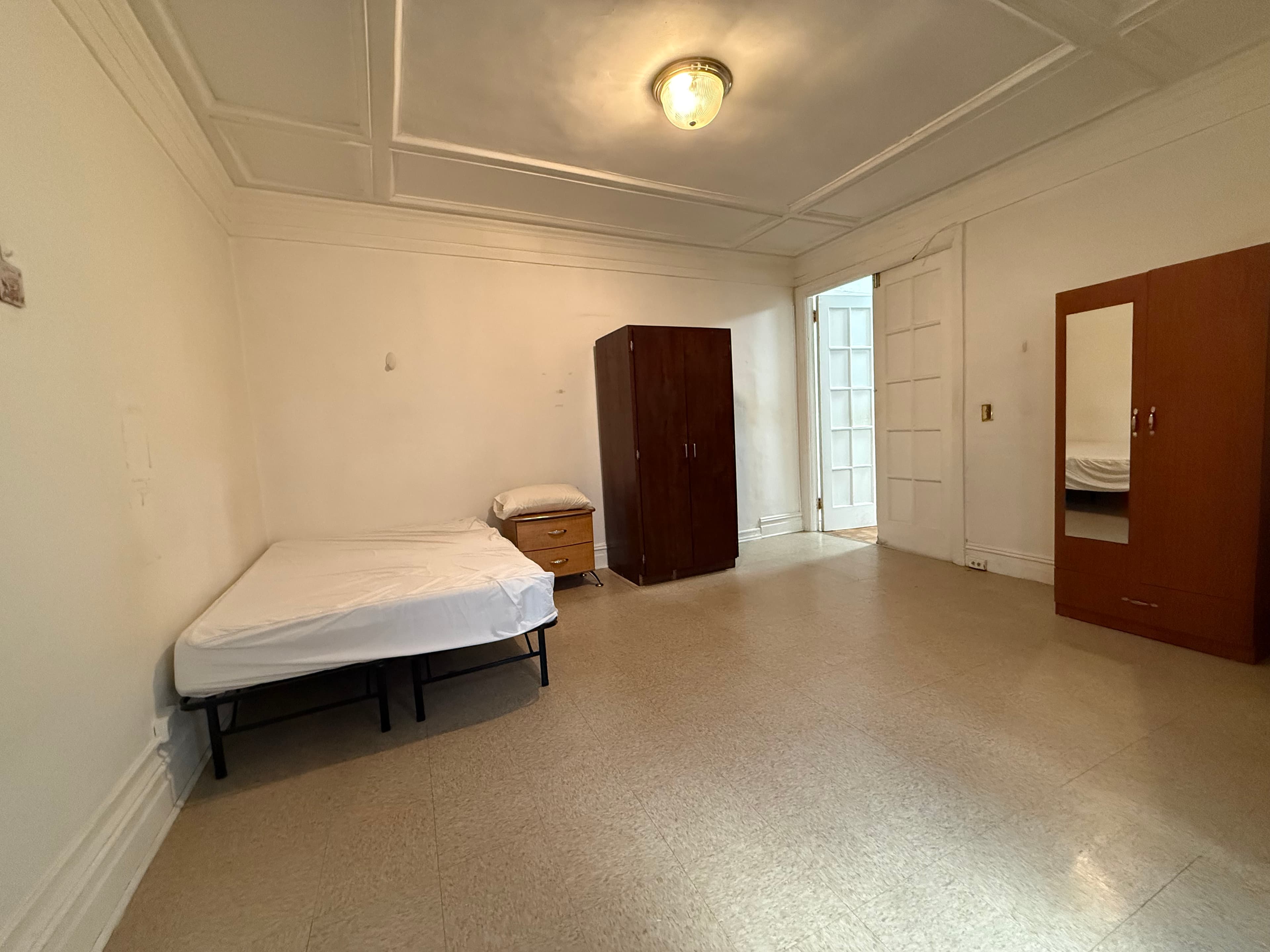 Columbia University Rooms