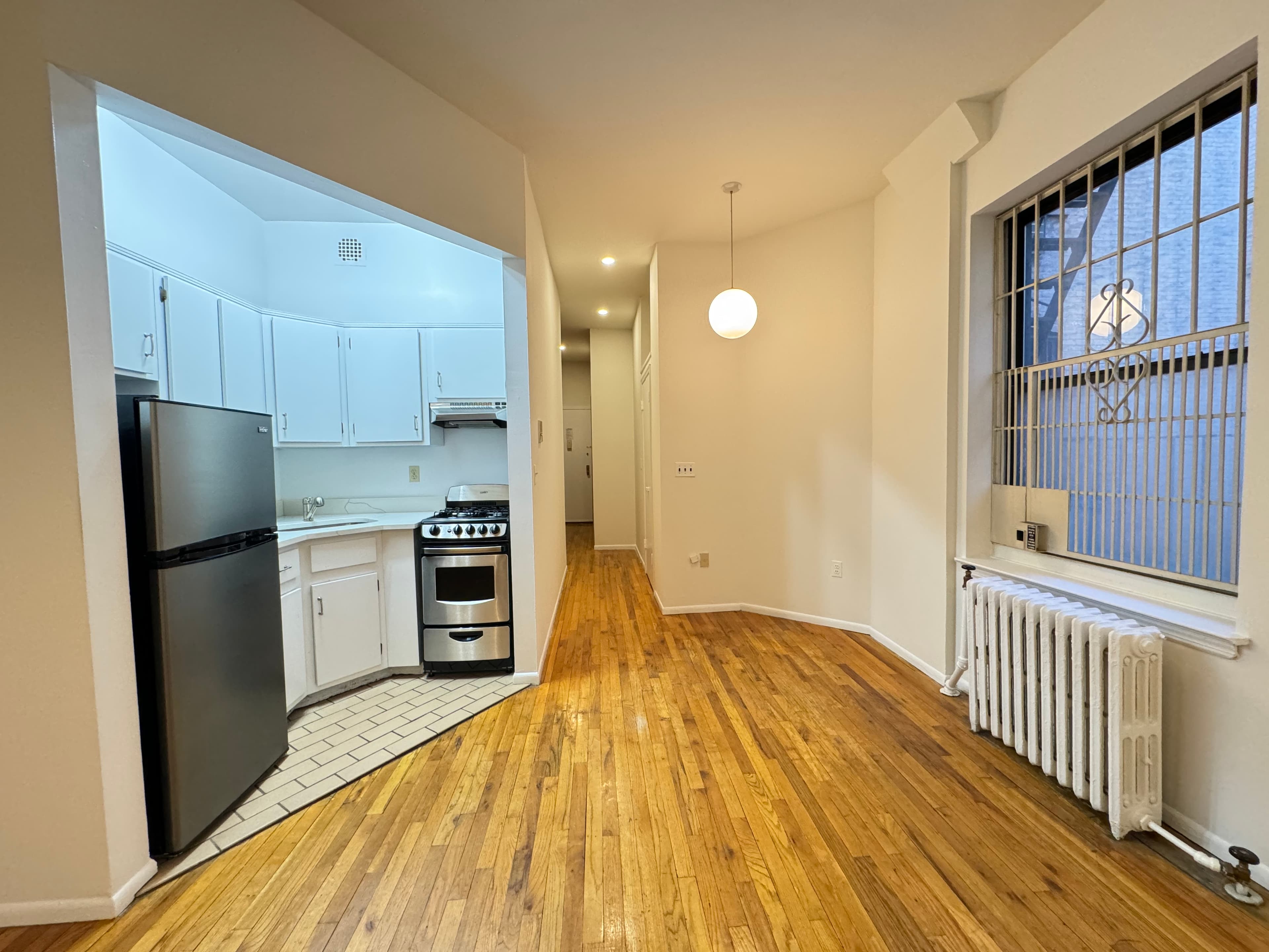 Classic Elev W/ Large Living Room