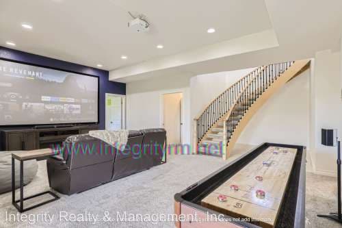 147 S Rogers Way