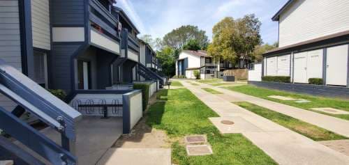 35 Stenner St