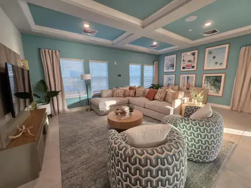 Palm Breeze Apartments