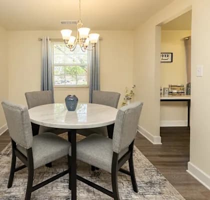 Colony Hill Apartments & Townhomes