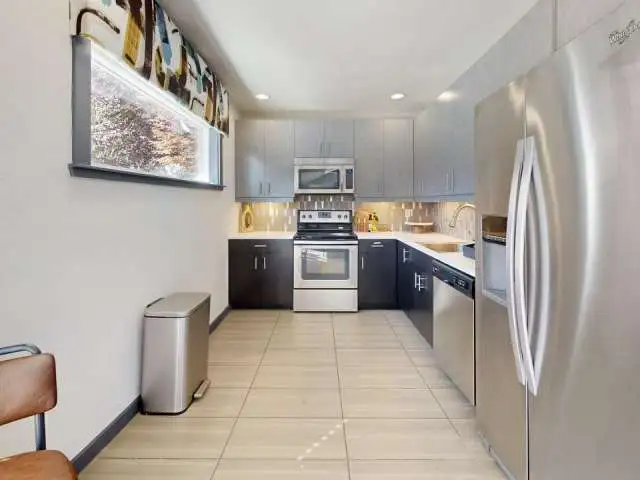 Ellyson Apartment Homes