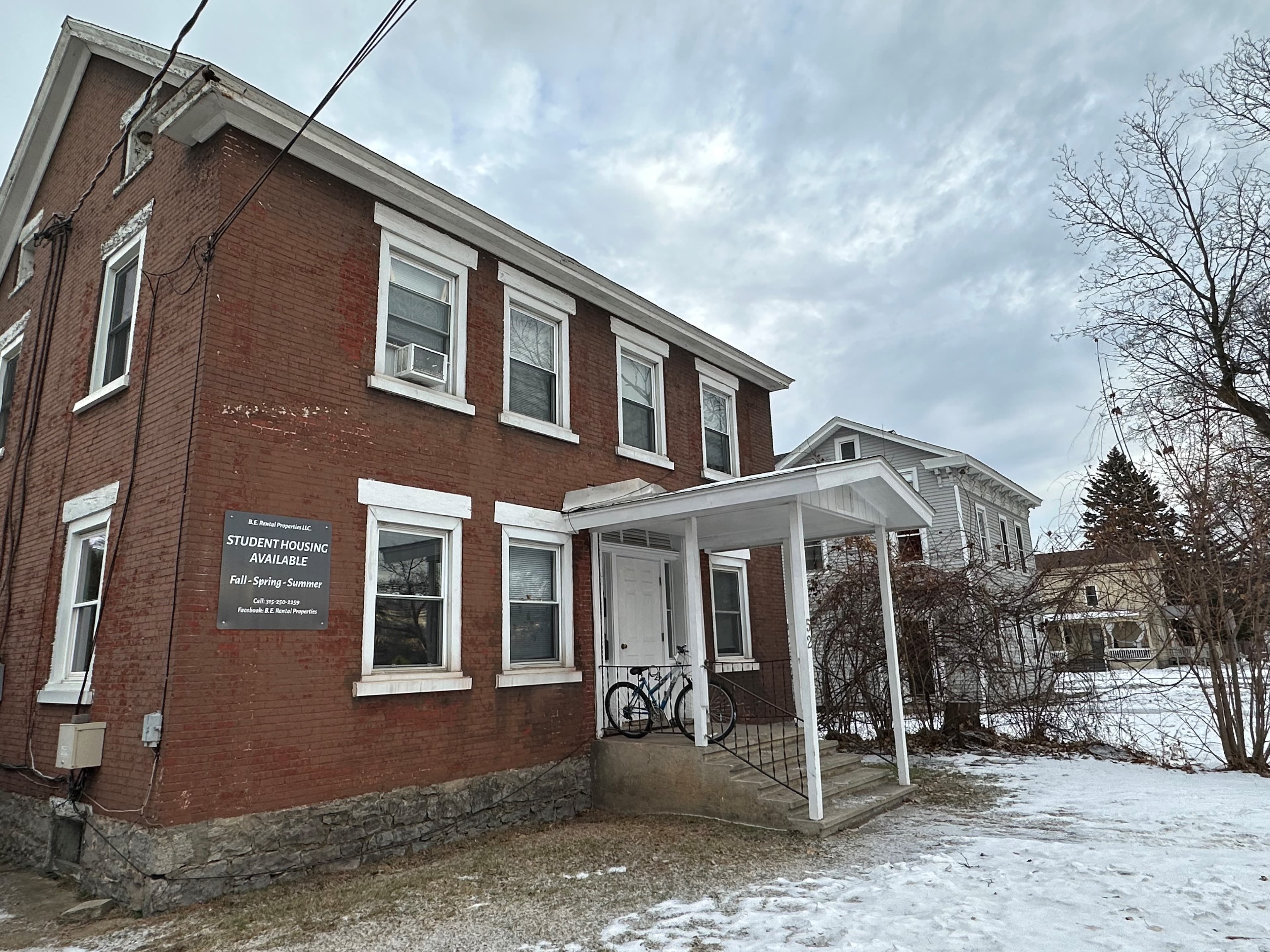 52 Broad St