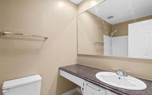 5-MINUTE WALK - CO-ED - FULLY FURNISHED - UTILITIES INCLUDED