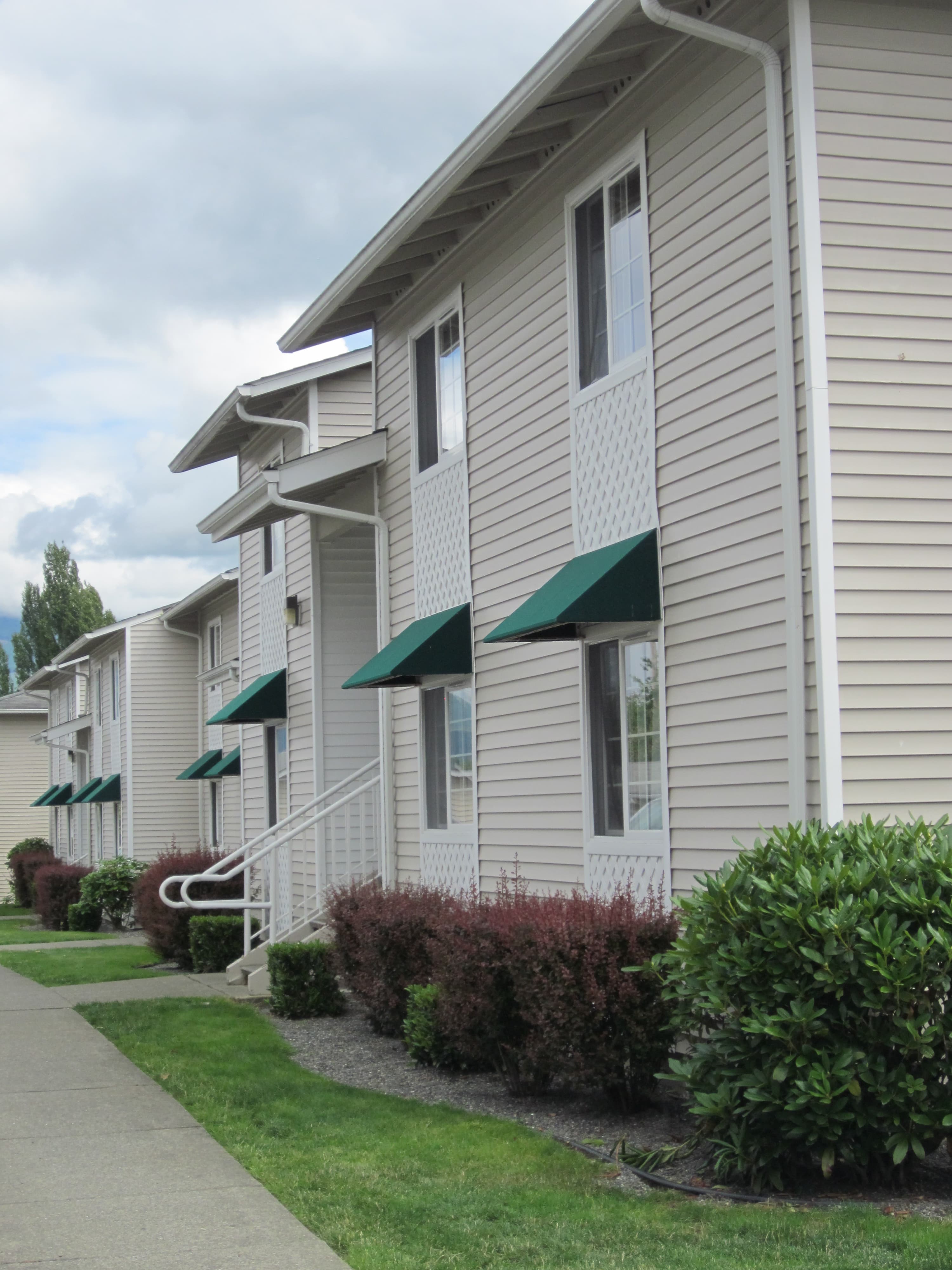 Summerglen Apartments