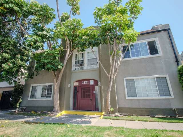 1121 E. 3rd St