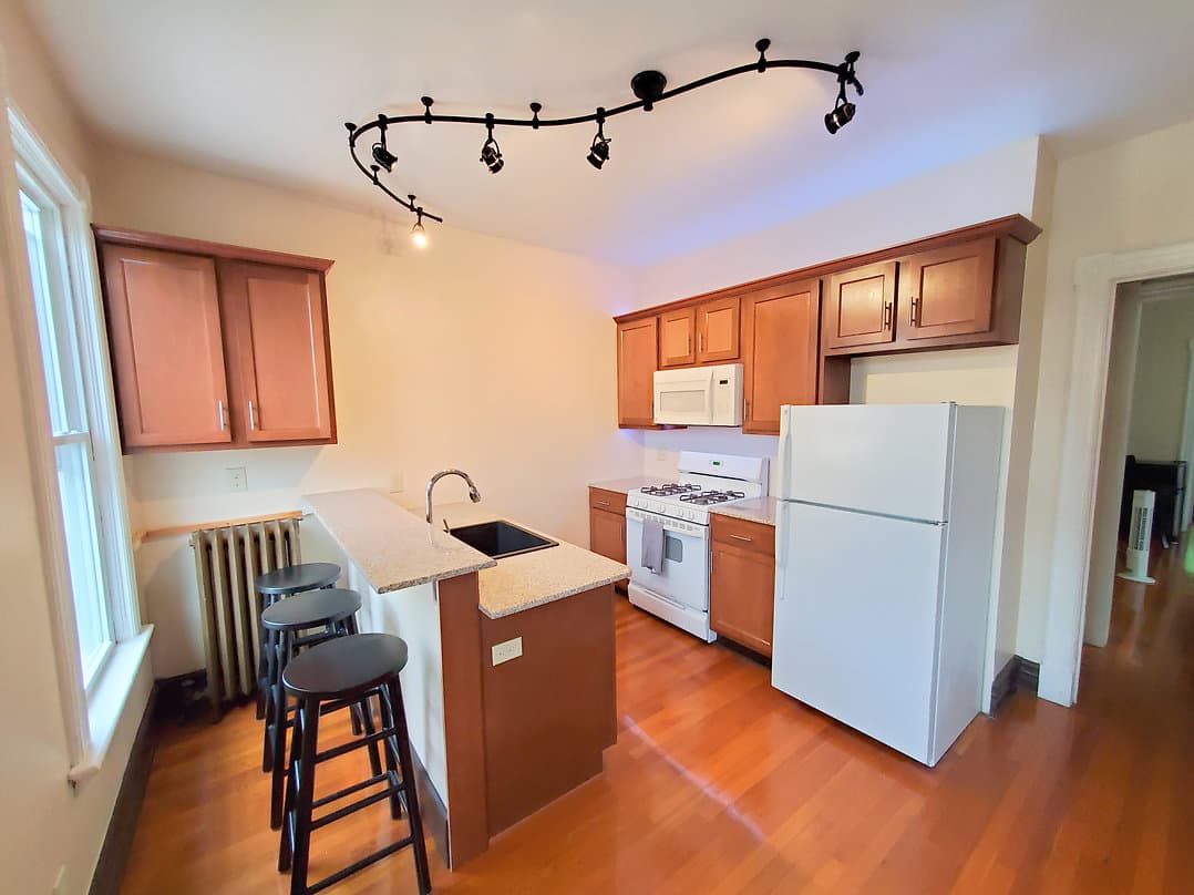 Yates St- Second Floor apartment