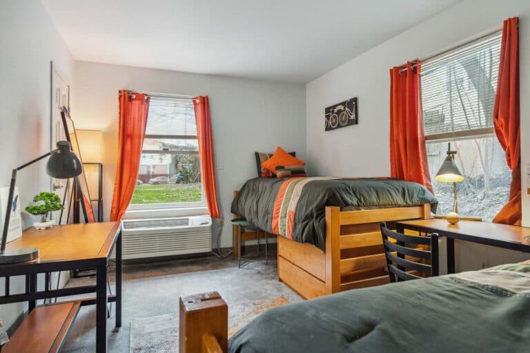 Oxford Village Apartments
