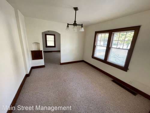 2349 Webster Ave