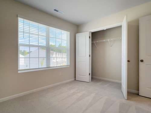 1031 Paschal Dr