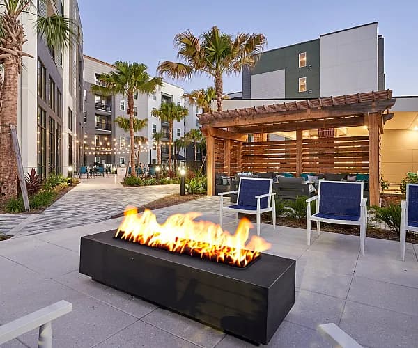 The Accolade Collegiate Village West