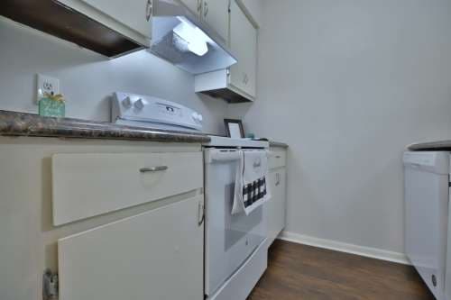 Hollybrook Apartments