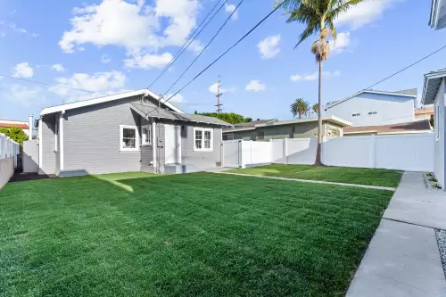 765 Loma Ave