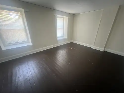 333 W Barnard Street