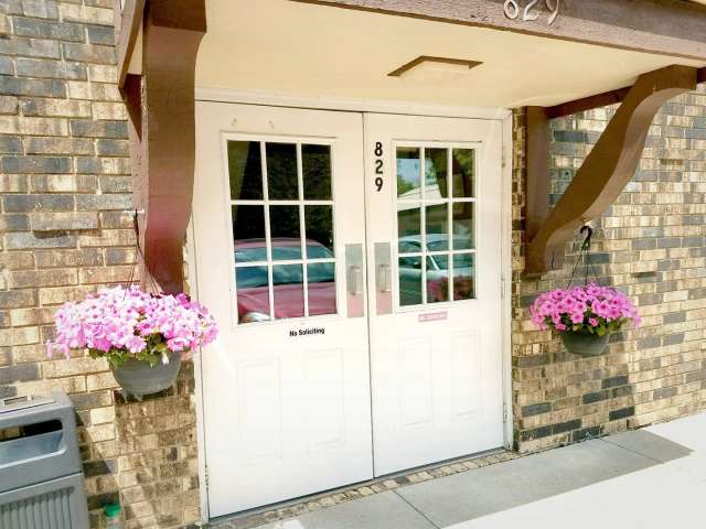Crestwood Apartment