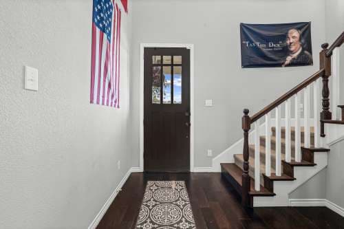 2409 W Robert (4 Bedroom 3.5 Bath)