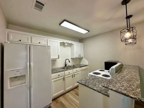 Spacious 4/2 with Outdoor Charm!