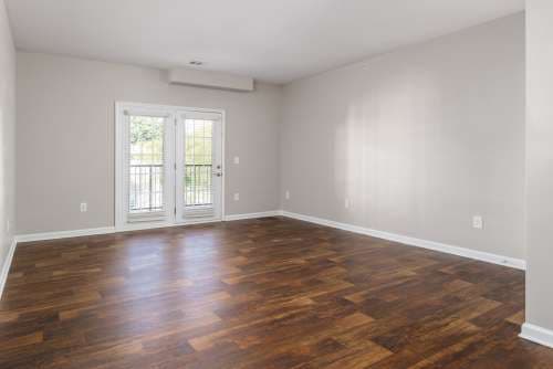Spacious apartments in central location