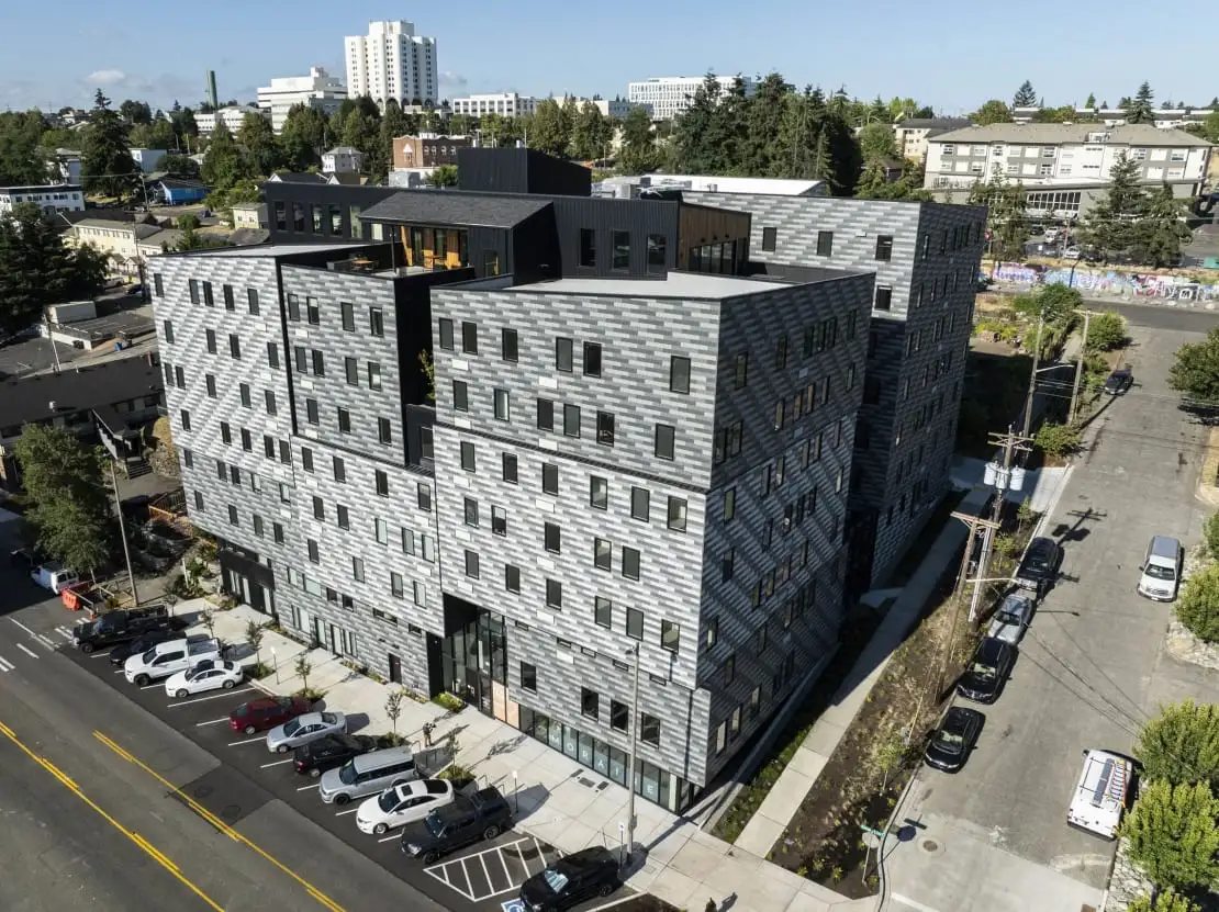 Moraine Apartments
