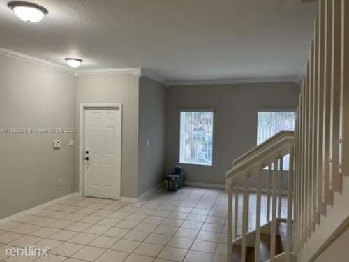 9020 W Flagler St APT 11