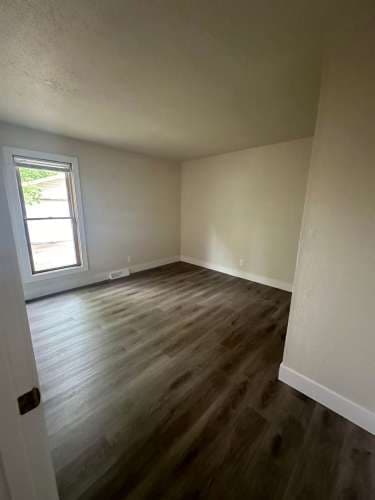 2 Bedroom Lower Duplex