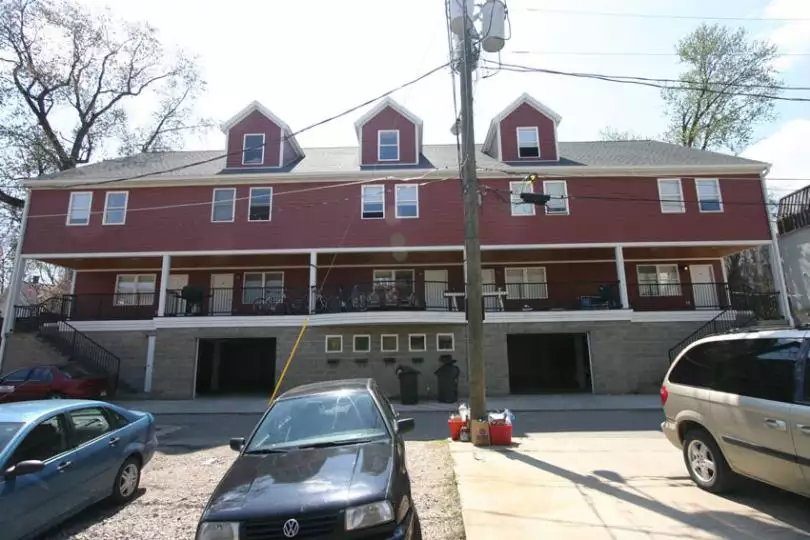 33 Fern St