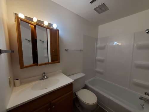 Walnut St 2115