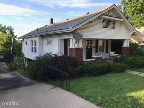 1812 E 47th Terrace