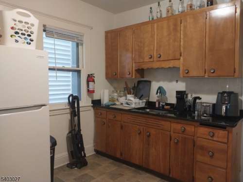 5 minute walk from campus. In unit laundry. Call for specials.