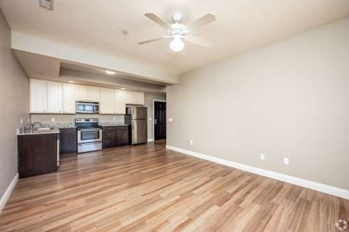 7 Ten Apartments