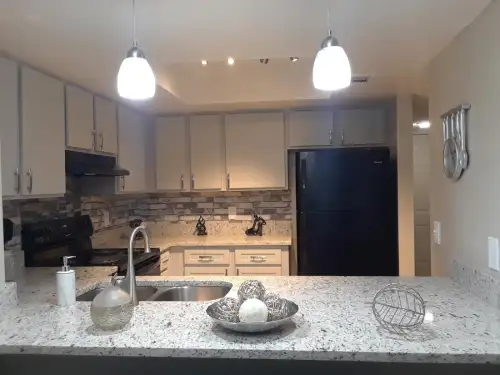 Bridgewater Pointe Apartments