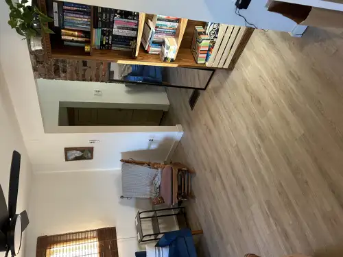 3 bedroom 1 bathroom