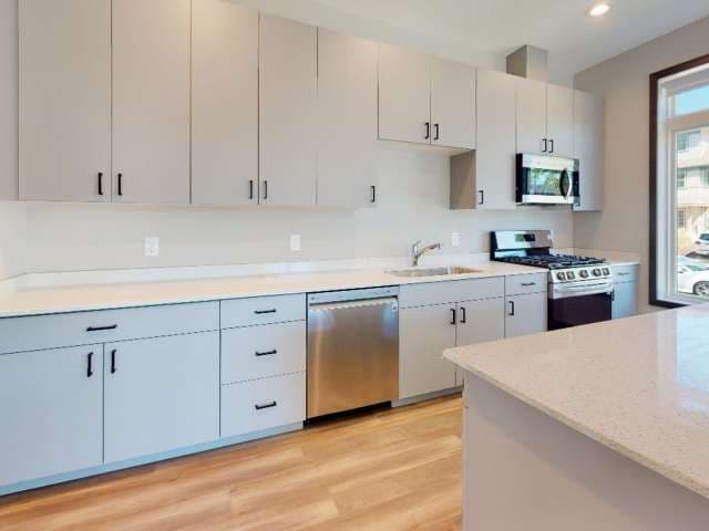 Dinkytown Townhomes (6-plex)