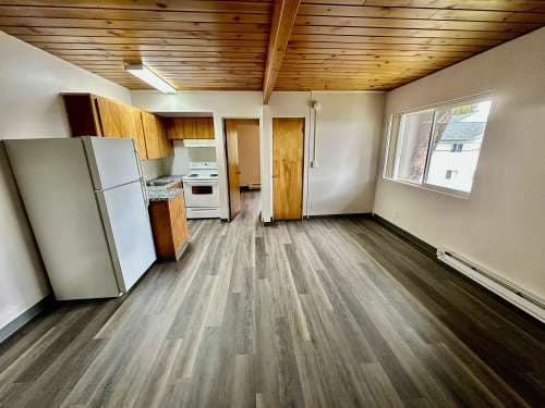 Valleyford Apartments