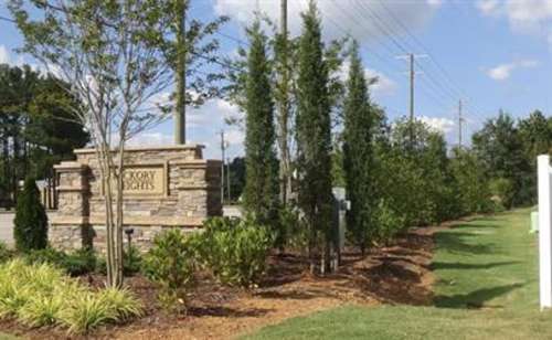 Beautiful 3/2.5 Townhome Move in Ready!