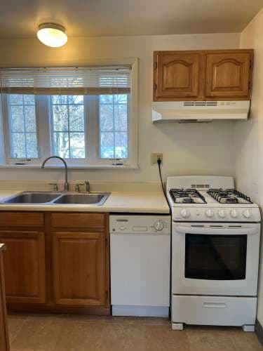 Lakeland Apartments
