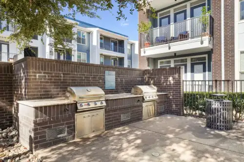 Kade Apartments