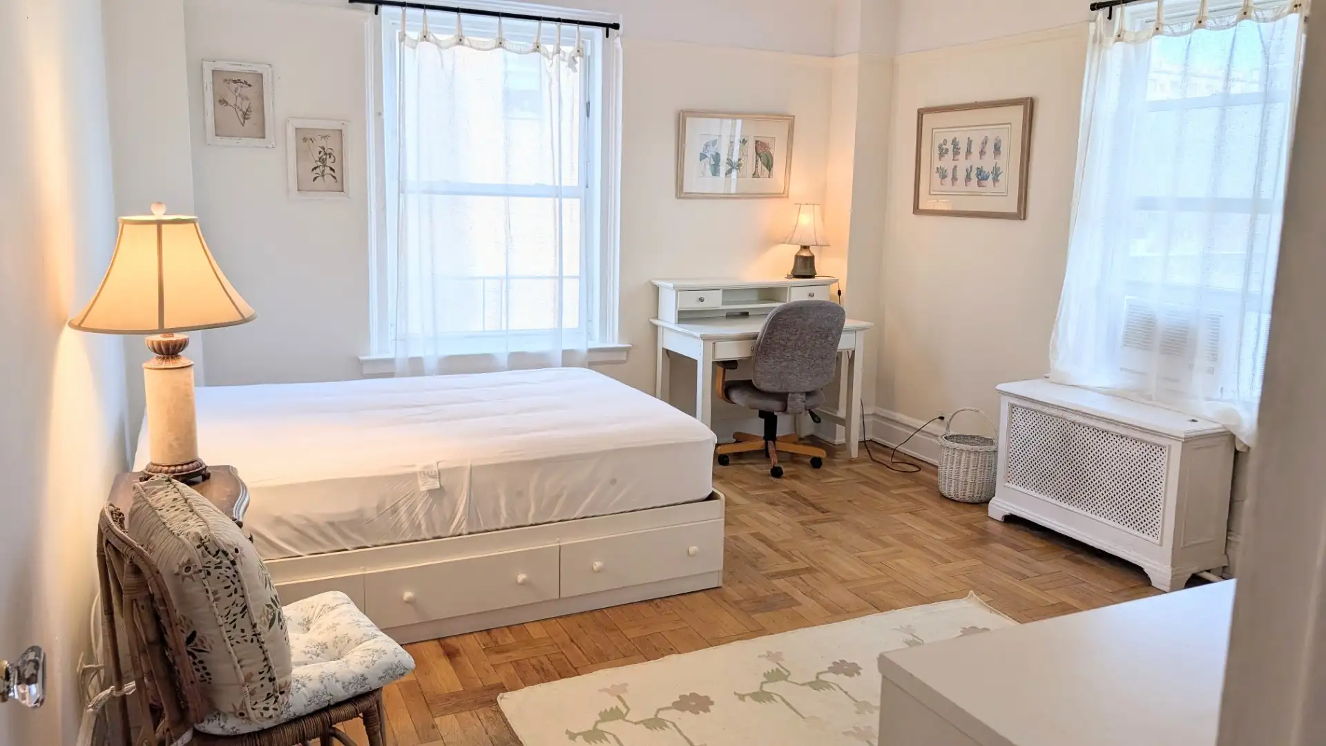 Spacious Sunlit Room in West End Avenue Apartment