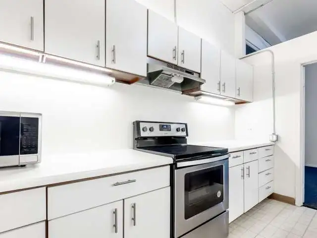 731 Plymouth by 3L Living