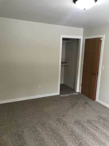 922 Elmwood Ave