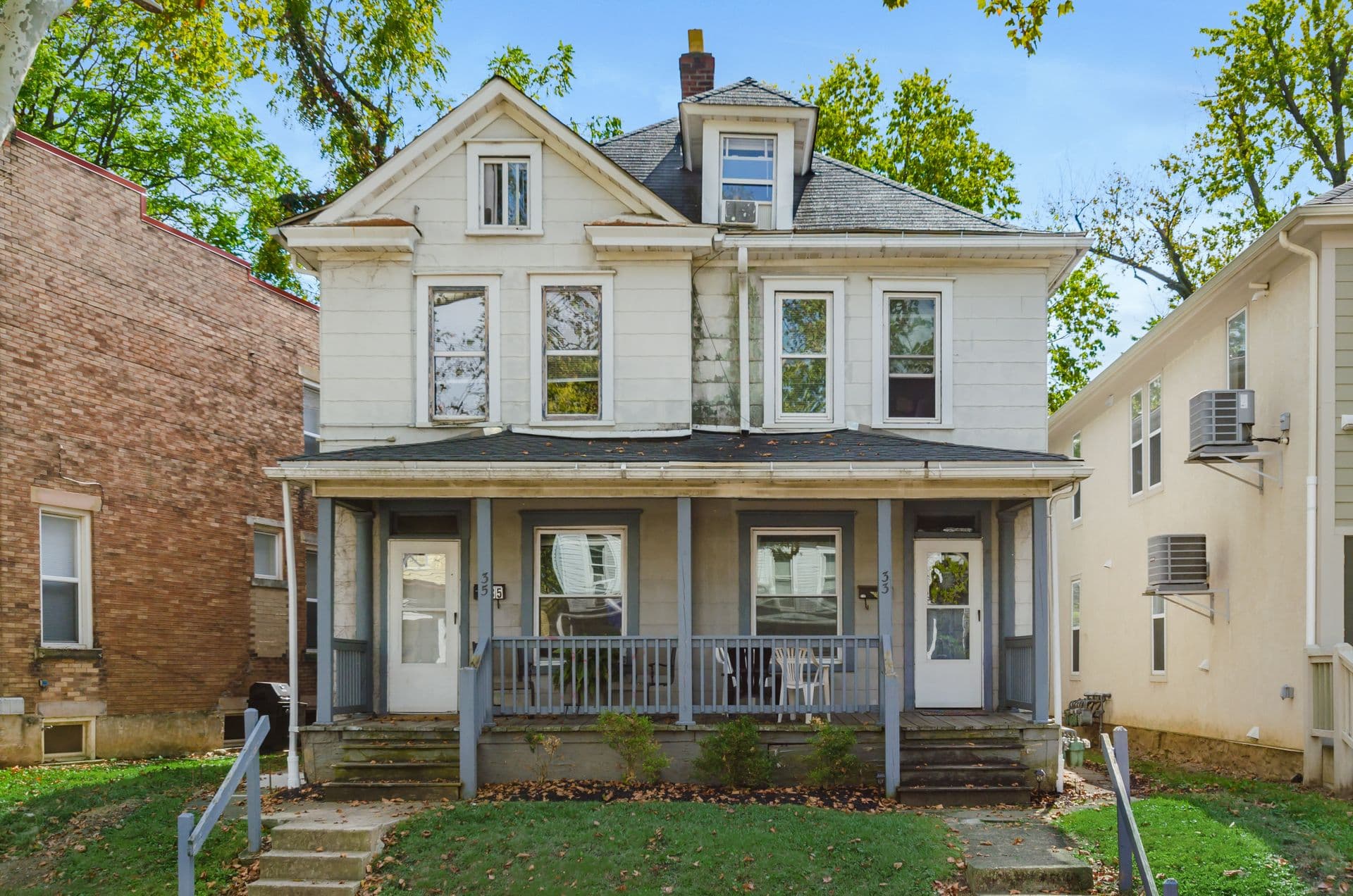 33-35 E. Patterson