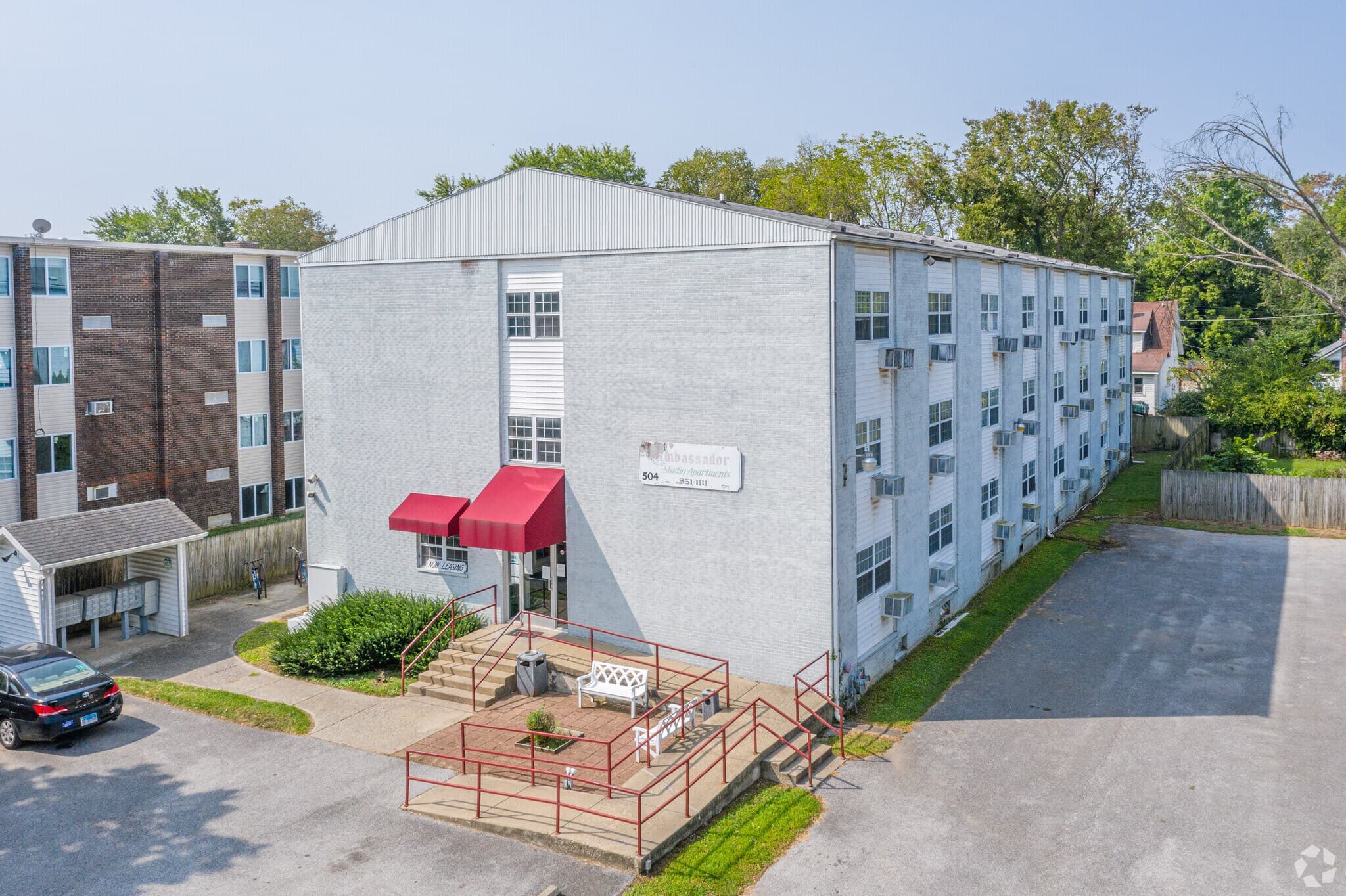 Ambassador Studio Apartments