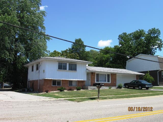 320 E Vernon Ave